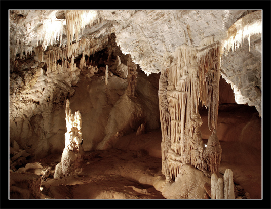 The grotte de Limousis