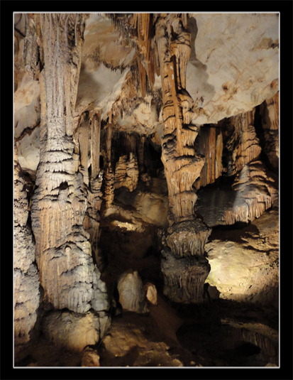 The grotte de Limousis