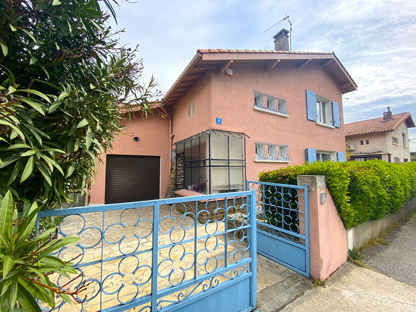 House  | 220 000 €