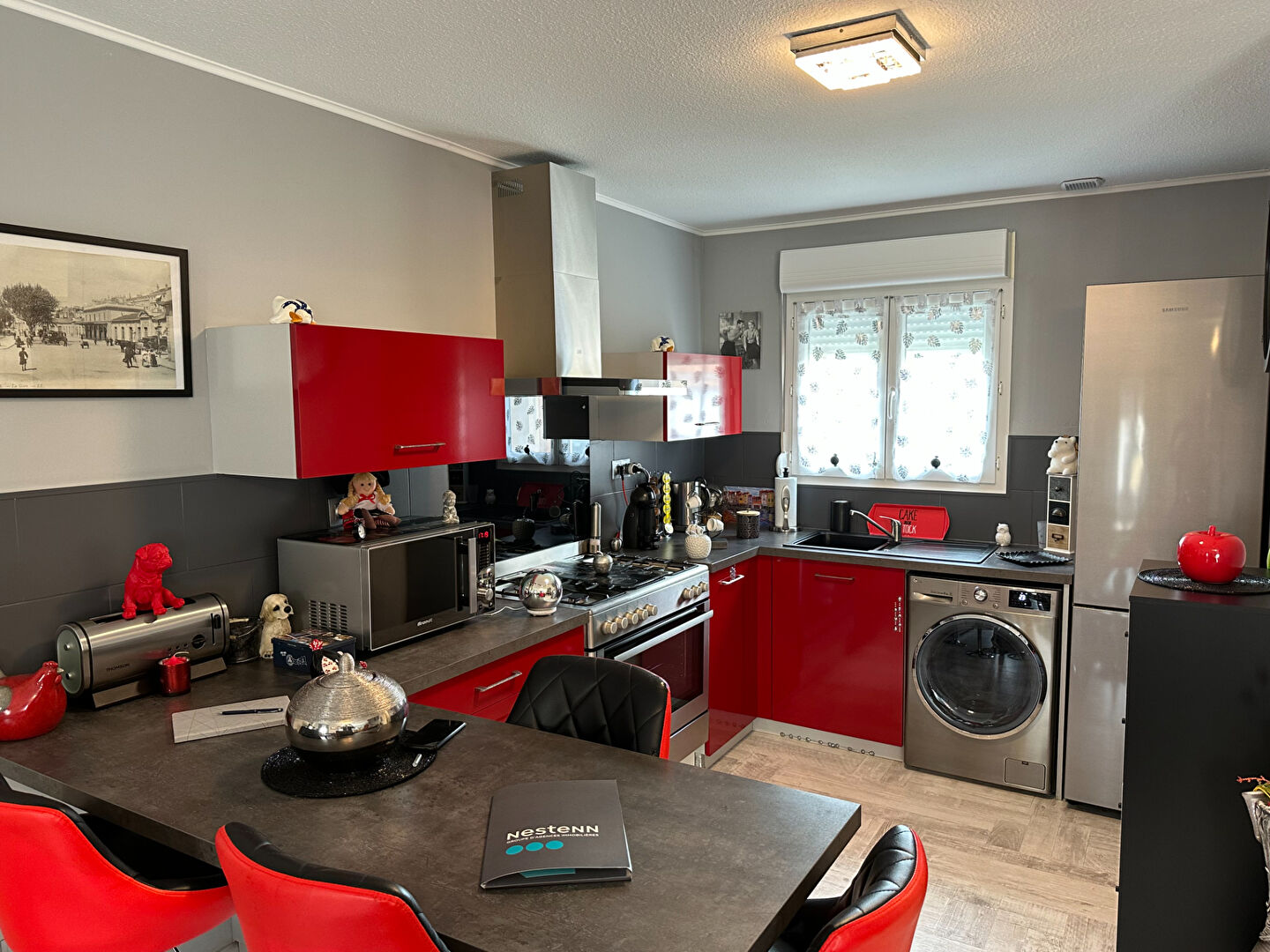 Photo 1